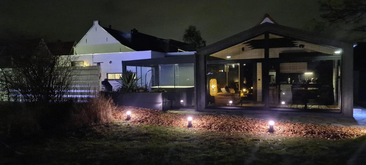 B&B Het Duinhuisje Met Jacuzzi, Gratis Parkeren, 2 Fietsen Te Leen, Airco Zandvoort Eksteriør bilde