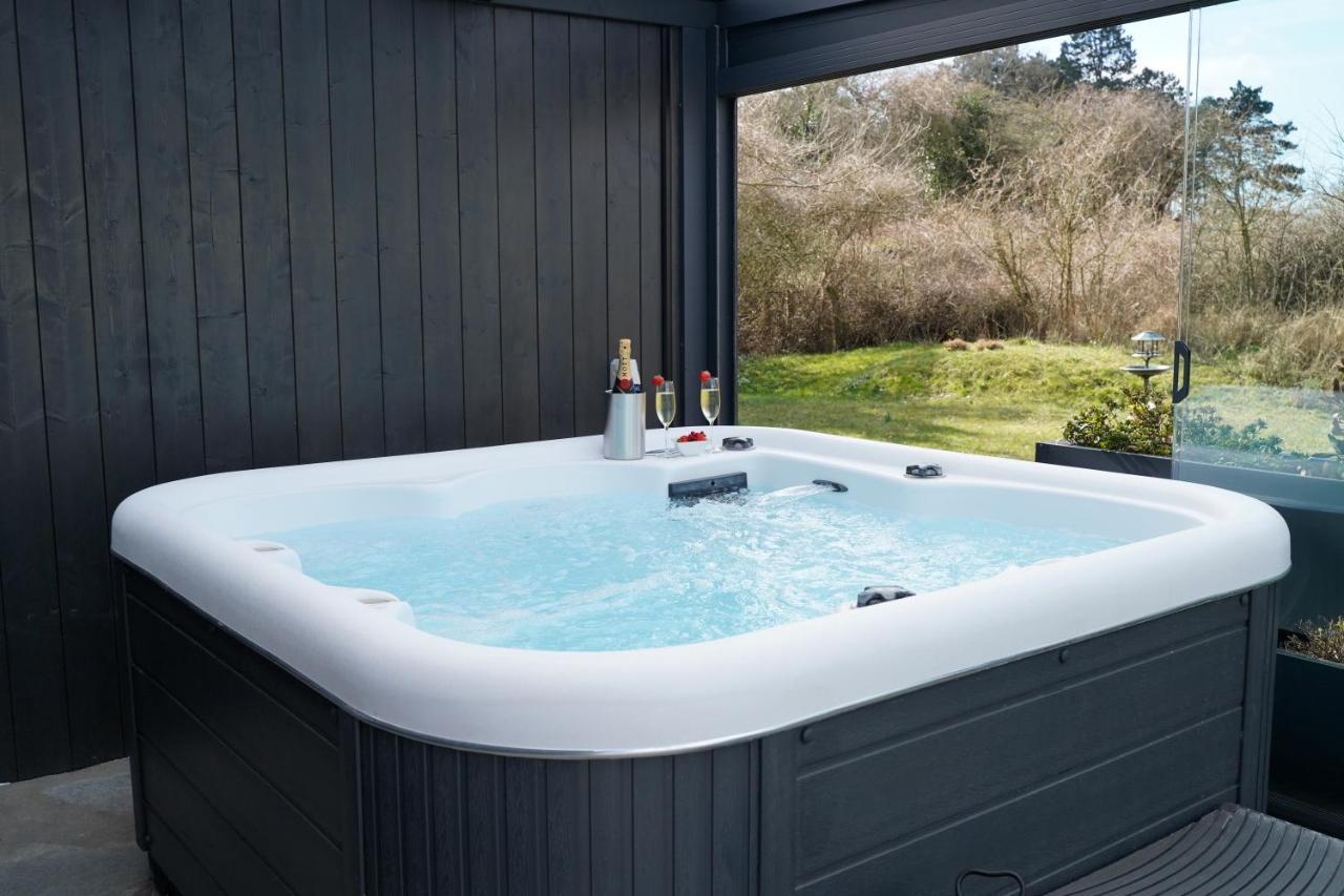 B&B Het Duinhuisje Met Jacuzzi, Gratis Parkeren, 2 Fietsen Te Leen, Airco Zandvoort Eksteriør bilde